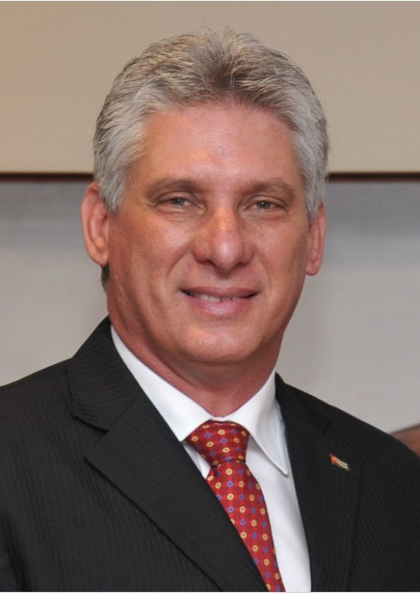 Será q la necedad parió conmigo
la necedad d lo q hoy resulta necio la necedad d asumir al enemigo
la necedad d vivir sin tener precio.
Yo me muero como viví.
Firme a mis convicciones y fiel seguidora del legado de Fidel #VamosConTodo porque #CubaVive💪💪🇨🇺🇨🇺🇨🇺🇨🇺