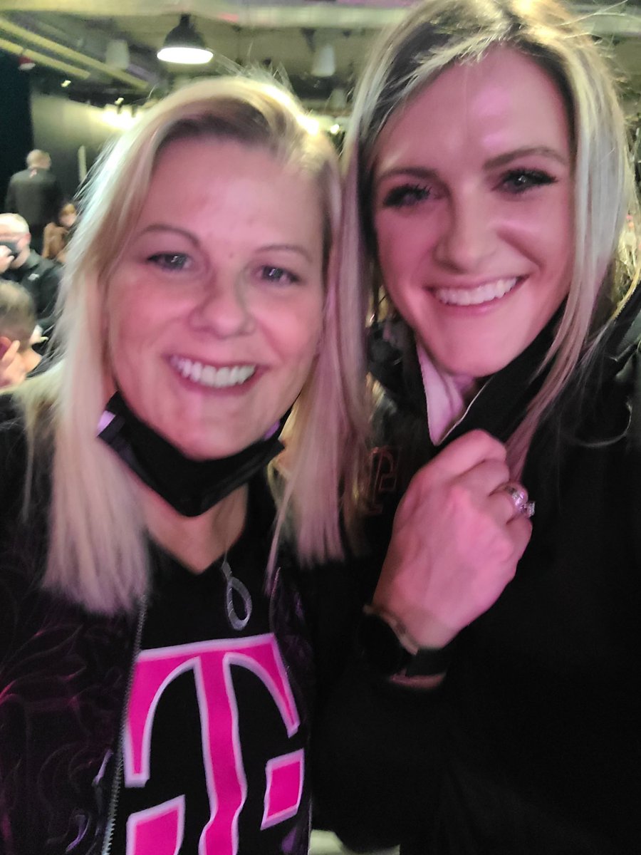 #HappyMagentaversary ⁦<a href="/TracyNolan_/">Tracy E. Nolan</a>⁩ 🎉 Thank you for your leadership and all the many ways you support the team!!