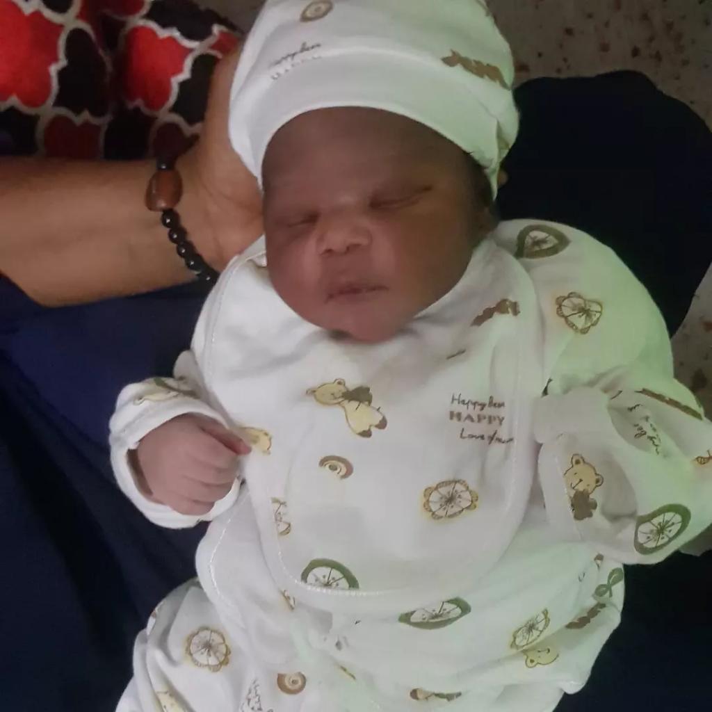 sompare_amara's tweet photo. Dieu merci c'est une fille, maman et le bébé se portent bien par la grâce de bon Dieu le tout puissant https://t.co/O8mFgQloOv