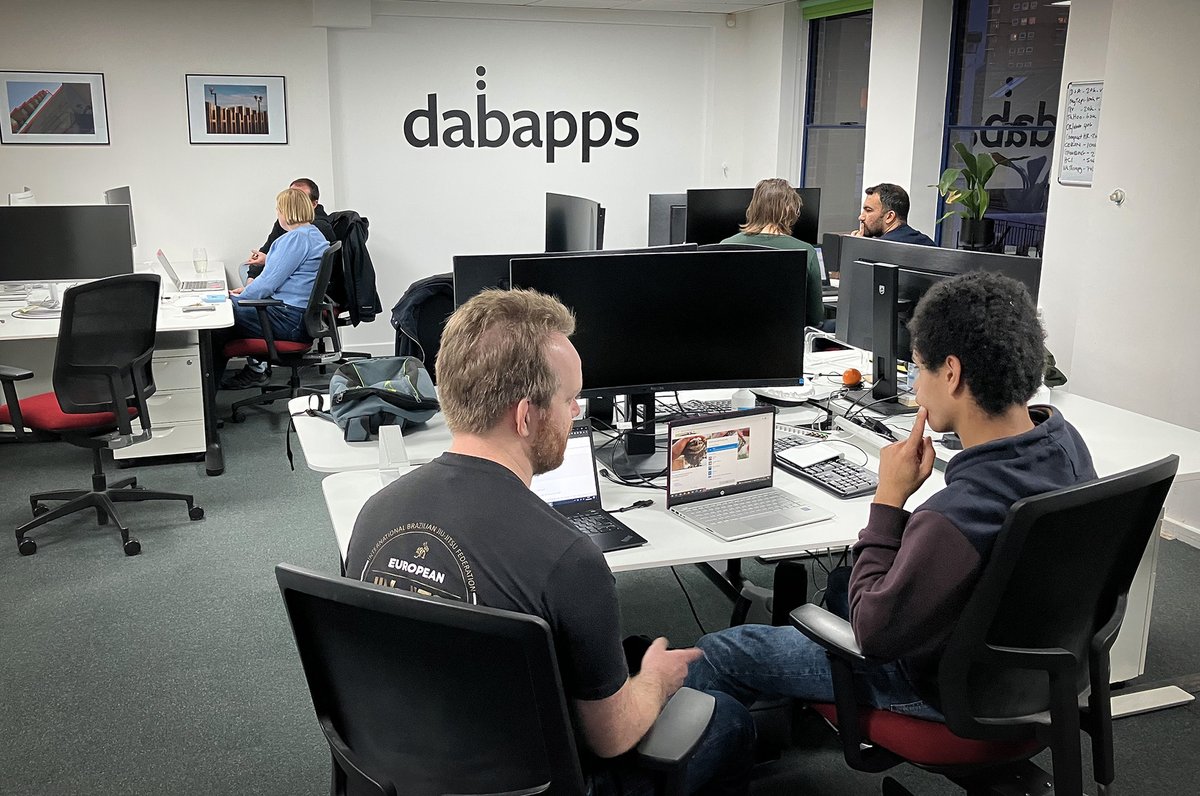 CodebarBrighton's tweet photo. Thank you to @dabapps for having us this week, it was great to be back! And thanks as ever to the brilliant coaches who gave up their time to help out 👩‍💻🙌🍕

Our next workshop is on 19th April, details at https://t.co/FyyzWOTcap https://t.co/vVqAotObre