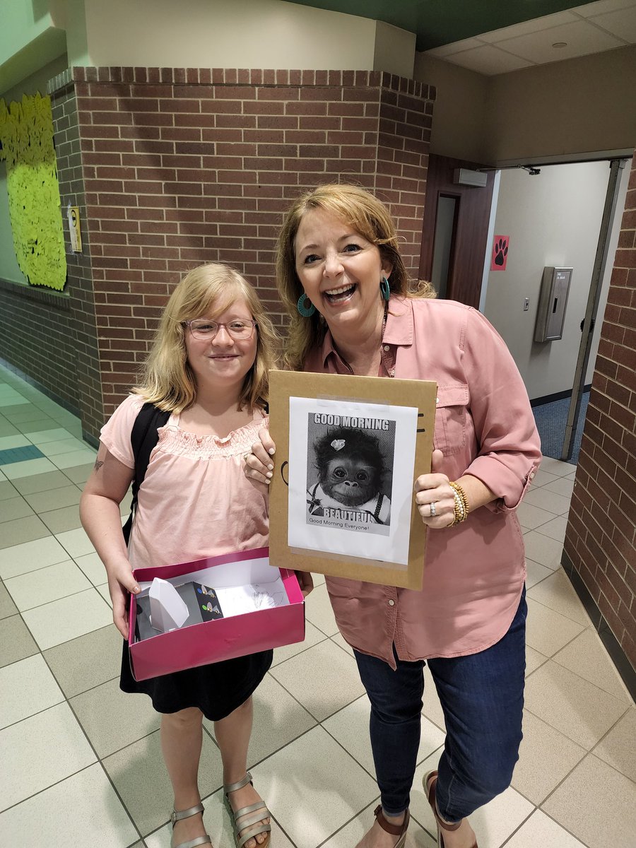 Lieder/Sheridan Library (@leopardlibrary) on Twitter photo <a href="/MRobinsonElem/">M. Robinson Elementary</a> version of "Sign Guy"...our very own <a href="/JDeyoe3/">Jeri Deyoe</a> brightens our lives every day! <a href="/MRobinsonElem/">M. Robinson Elementary</a> version of "Sign Guy"...our very own <a href="/JDeyoe3/">Jeri Deyoe</a> brightens our lives every day!