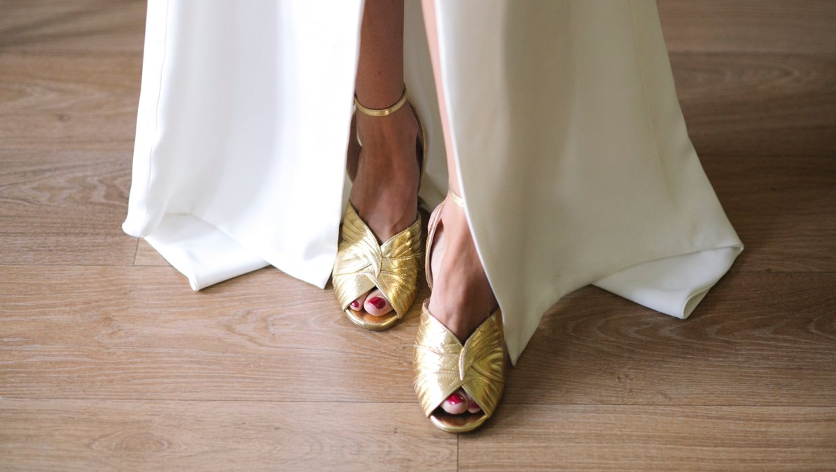 PacoGil_Shoes's tweet photo. Zapatos de novia únicos y especiales para un día inolvidable 💕

#pacogil #zapatosdemoda #madeinspain #elda #zapatosdelujo #zapatosdefiesta
#zapatosnovia #zapatosdenovia #zapatospersonalizados #noviasdiferentes #noviasconestilo #noviaperfecta #invitadaperfecta 
#noviasunicas https://t.co/oqPjmOXOK9