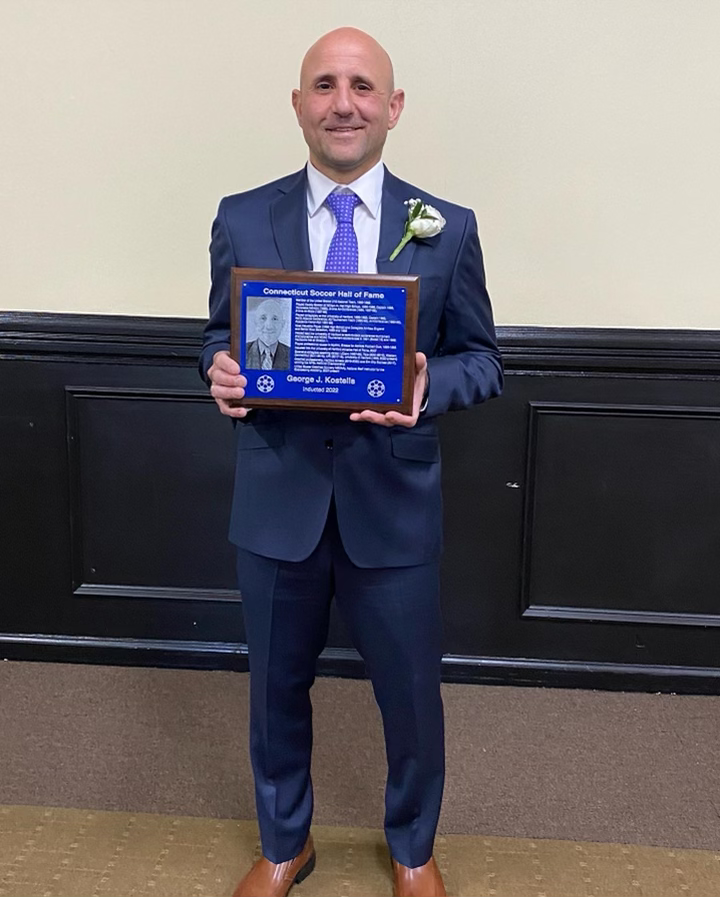 HartfordHawks's tweet photo. Congratulations to @HartfordMSOC and @HartfordWSOC assistant coach George Kostelis on recently being inducted into the Connecticut Soccer Hall of Fame!

📖: https://t.co/Xe6yeo0k5f

#FlyHigh https://t.co/dcApbMotKn