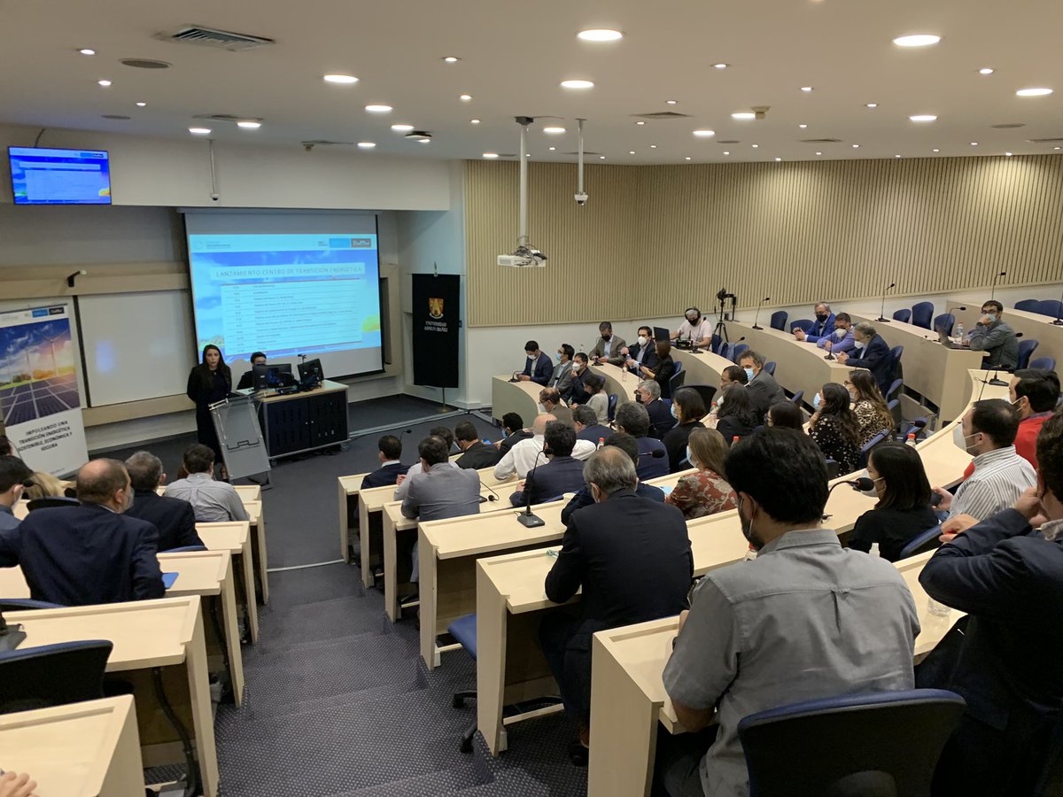 ingenieriaUAI's tweet photo. AHORA🔴- Comenzamos la ceremonia de lanzamiento del Centro de Transición Energética UAI.  

Ingresa al streaming aquí: https://t.co/GcVM0xFJpl https://t.co/pRW72CFnyW