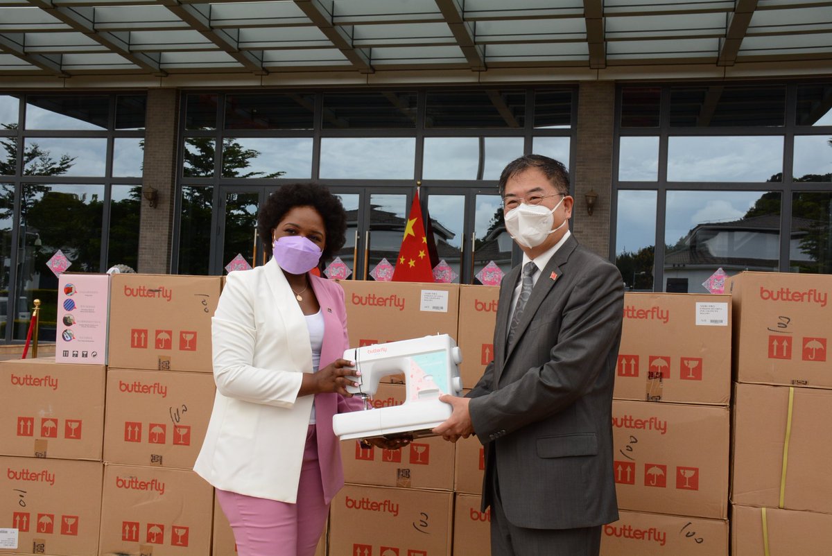 LiuHongyang4's tweet photo. Today, on behalf of the Chinese govt, I donated 60 sewing machines to Hon. #VeraKamtukula, Minister of Labour, to support her efforts to conduct technical training programs to benefit women in Malawi. My embassy will continue to facilitate technical training programs. https://t.co/42KaVJ9Uln