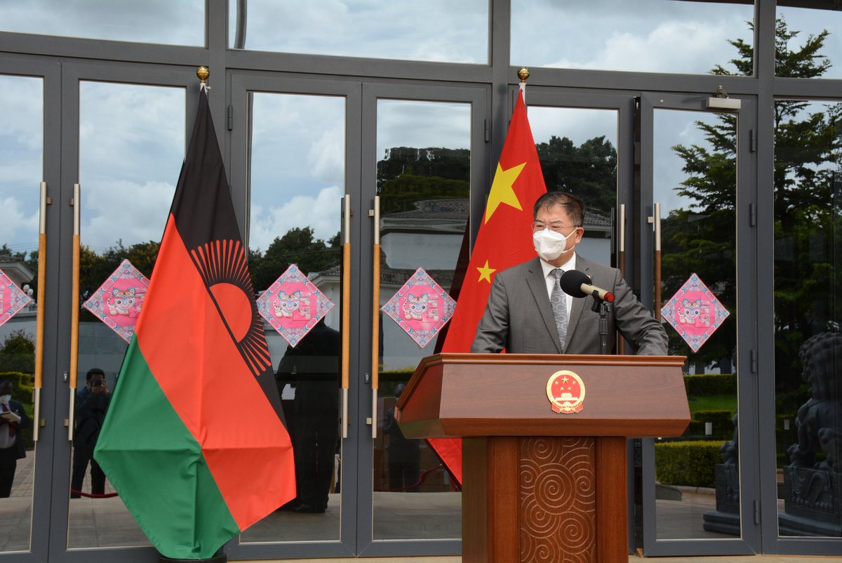 Today, on behalf of the Chinese govt, I donated 60 sewing machines to Hon. #VeraKamtukula, Minister of Labour, to support her efforts to conduct technical training programs to benefit women in Malawi. My embassy will continue to facilitate technical training programs.