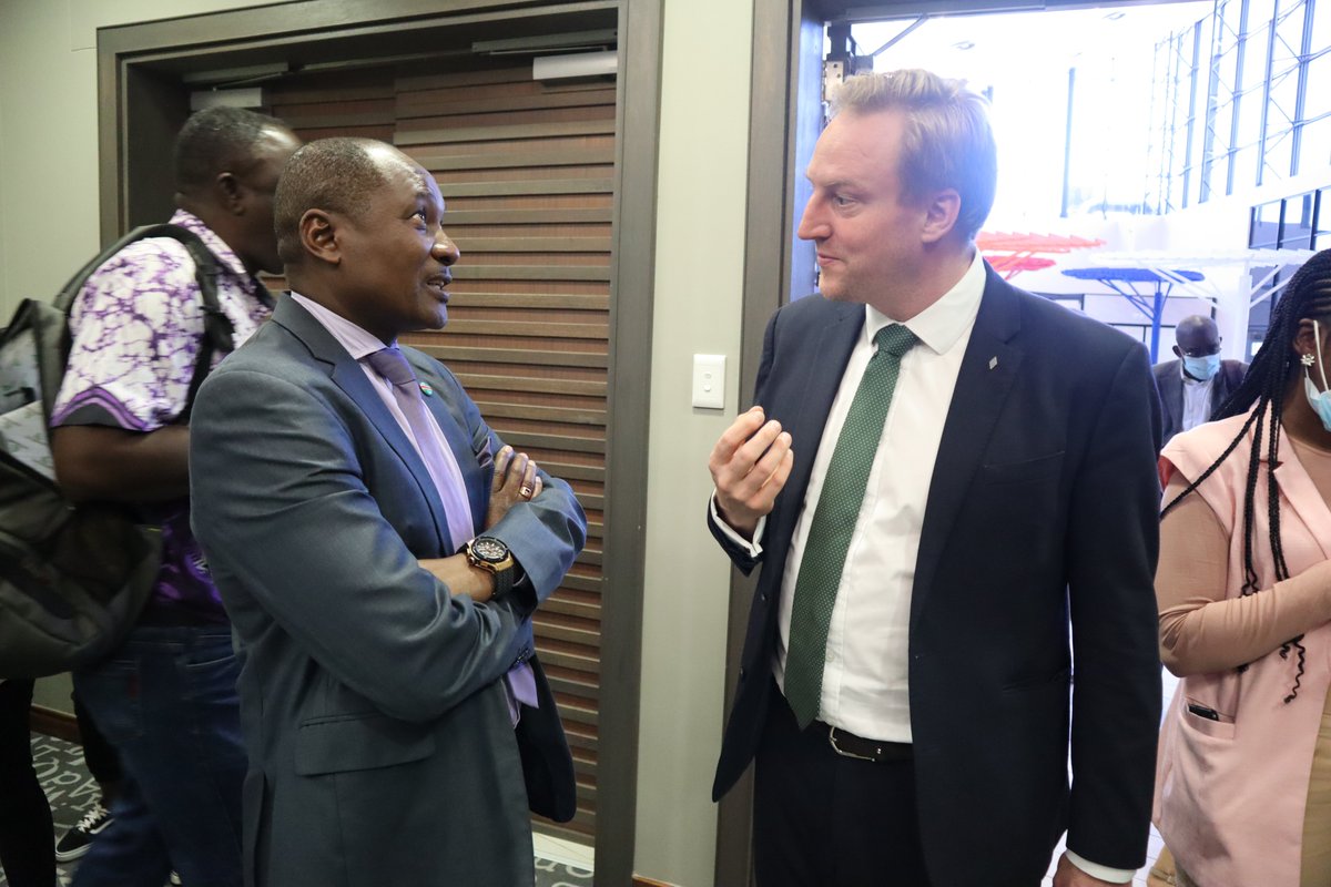 HSFNamibia's tweet image. Succesfully launched the series "Forests of a Desert Land - Stories from Namibia" at NSFAF Auditorium today. You can check out the movie at: youtube.com/watch?v=RlLuCI…
#hsfnamibia #thinknamibia #windhoek #namibia