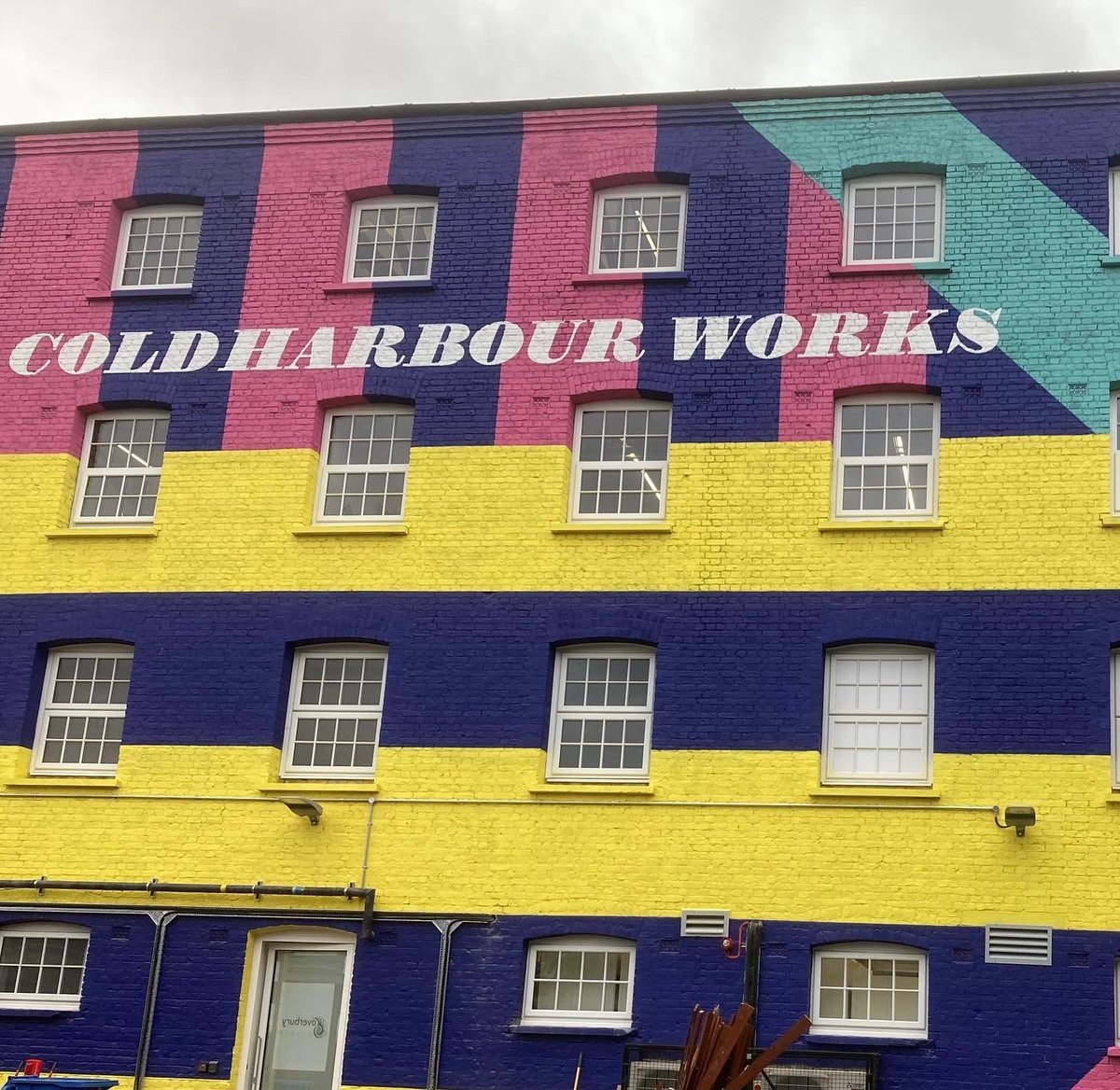 We recently provided professional advice on our client’s acquisition of an old warehouse building, take a look at the photos &amp; to find out more click the link below!

ashwellrogers.com/coldharbour-wo…

#warehouseproject #warehouse #victorian #office #london #londonoffice #acquisition