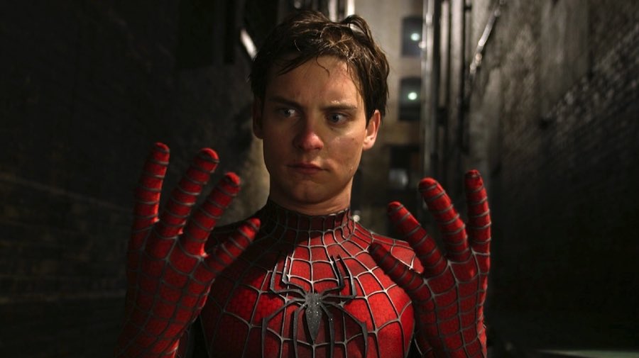 DiscussingFilm's tweet photo. Sam Raimi on if he would return to direct another ‘SPIDER-MAN’ movie with Tobey Maguire — “Anything is possible, really anything in the Marvel universe, any team-ups. I love Tobey. I love Kirsten Dunst. I think all things are possible.”

(Source: https://t.co/DdvTUKMnTT) https://t.co/BhHf2TKl1D