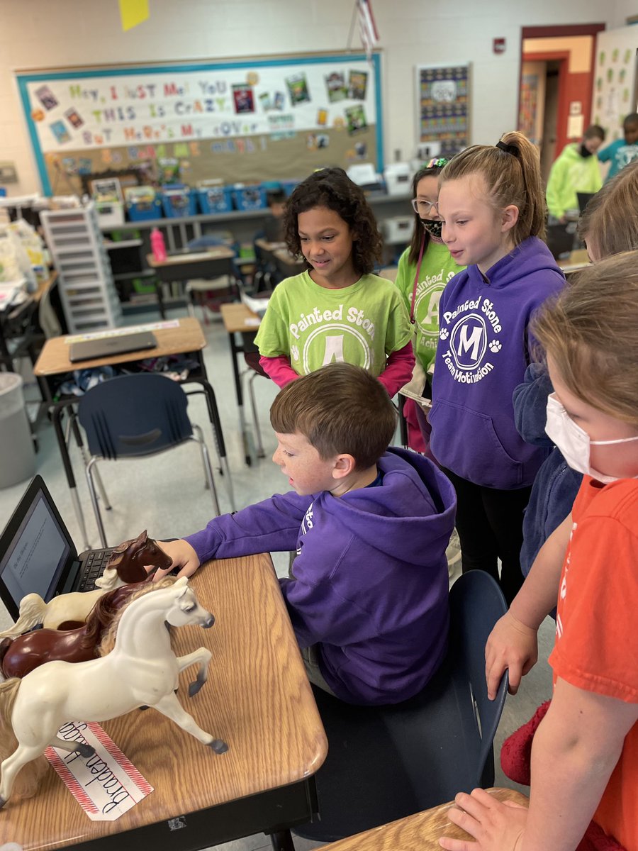 PSE3rdGrade's tweet photo. Our students shared their Fractured Fairy Tales at Exhibition. https://t.co/gCXX6NvwVR