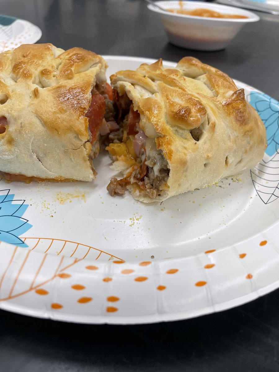 ClarkDanalyn's tweet photo. Braided calzone and pizza today in Culinary Fundamentals. Fan favorite. Smells so good!!! https://t.co/D6PjVx2HGV