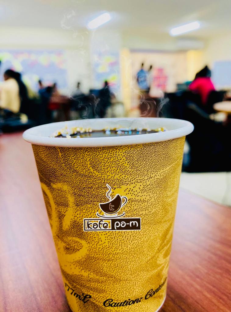 Alphamega25's tweet photo. Your daily cup
KAFE PA'M
@STAIC01
#coffee #coffeelover #coffeeaddict #coffeeshop #coffeeholic #kafepam #staicsa #haiti #kafe #promotions #café #arabicacoffee #drinkmorning #produitslocaux #productioncompany #transformation #campperrin https://t.co/VESx4wTmFc