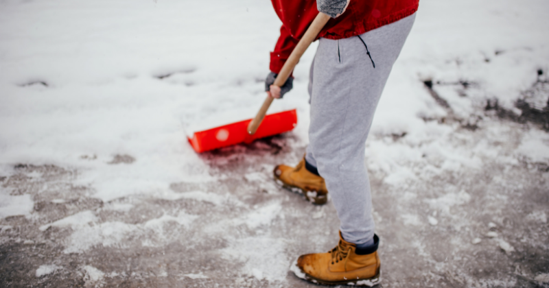 brucesellery's tweet photo. Connecting Students With Homeowners For On-Demand Home Services, on the Moolala #personalfinance podcast: 
https://t.co/bHloWoVM9z 
Uber for Students. #LocalStudent connects homeowners to students who are looking to earn money with people who need help around the home. https://t.co/6aepxwsvOA