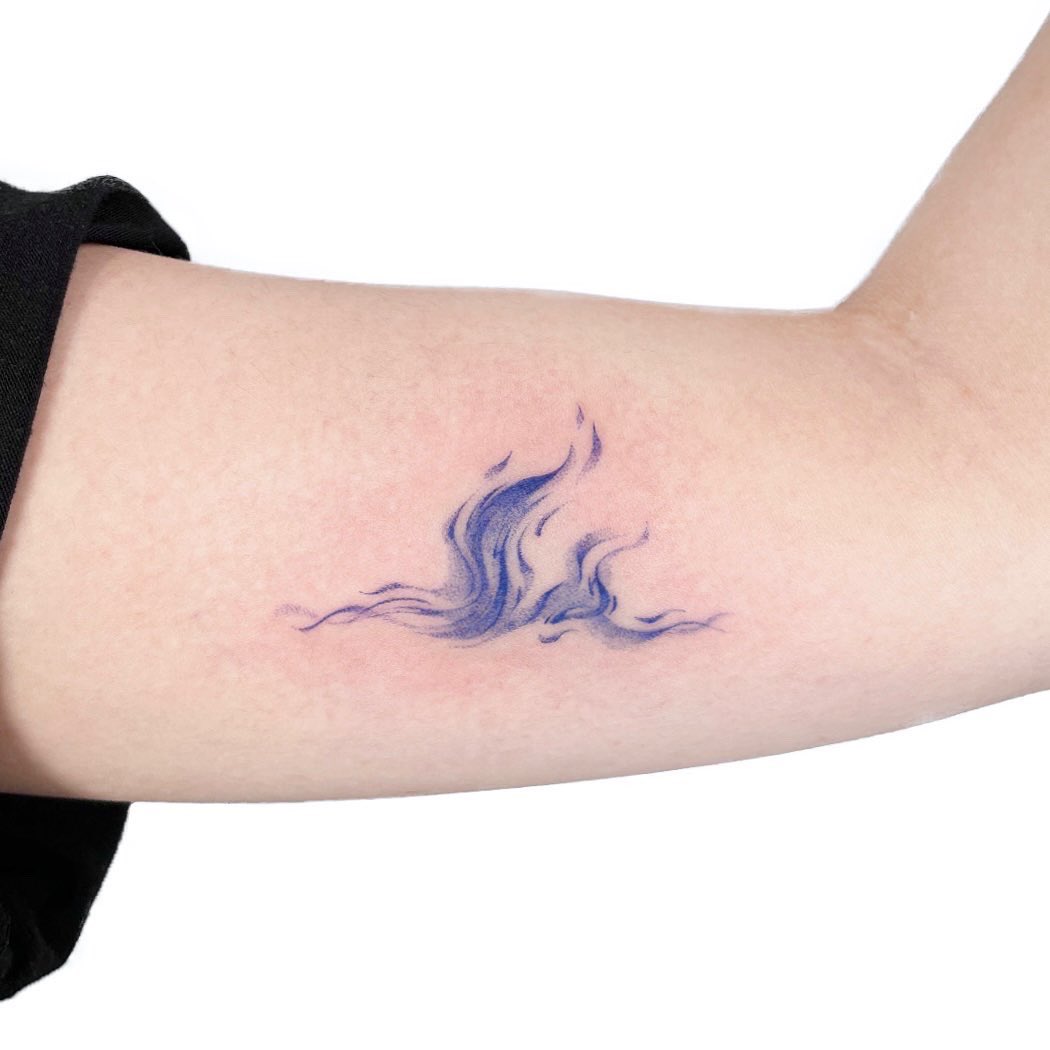 uzotattoo's tweet photo. 🌊파도치는 불꽃 https://t.co/n5ZAKtzKFy