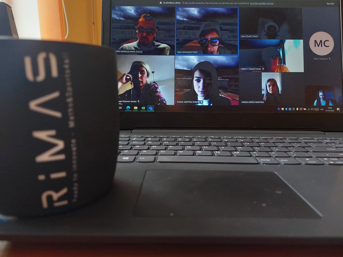 rimaska201 tweet media