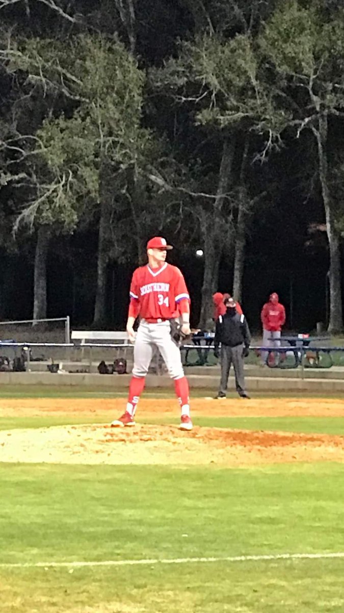 OHRKTBASEBALL's tweet photo. ROCKETS AT THE NEXT LEVEL SPOTLIGHT 

Aric McAtee (‘18) is in the starting rotation for Florida Southern. 

Ashton Schroeder (‘21) has appeared in 11 games on the mound for Findlay. 

Gunner Gregg (‘21) has appeared in 10 games for Defiance.

We are so proud of you all! 

🚀 ⚾️ https://t.co/xcQRzqx6Ht