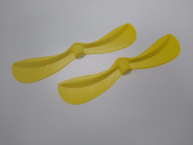 A big congratulations to <a href="/PresCisland/">Pres Castleisland</a> who came in 2nd place at the Kerry Student Enterprise Awards for @FogOff2022. Also, a big congrats to <a href="/PresSecTralee/">Presentation Secondary School Tralee</a> for winning most innovative product for <a href="/HydrationHolder/">Hydration Holders</a>. We were delighted to help you both out with design and #3Dprinting.