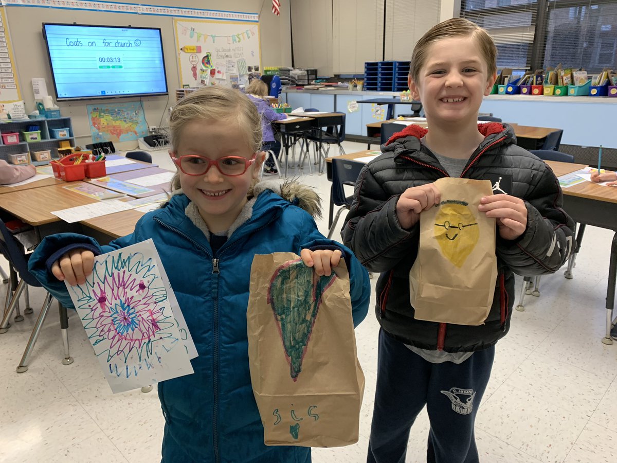 MsHarringtonSJS's tweet photo. Proud of these 1st graders, helping feed the hungry in our community this Lent! @JosaphatSchool @NelMullens https://t.co/Q0oRXj6lmV