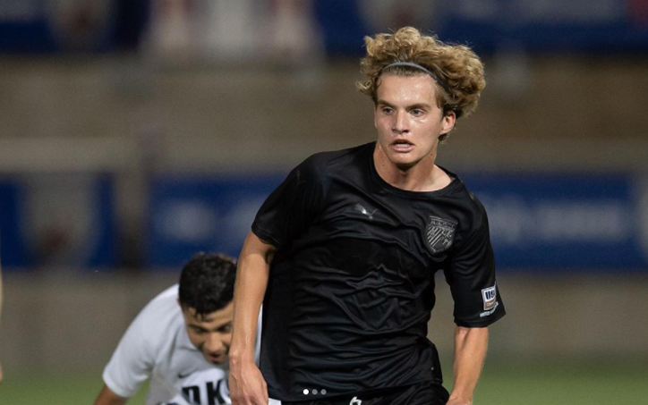 #USOC2022 Round 2: San Antonio FC's rising stars shined against D’Feeters Kicks SC to advance, 3-1. Henrik Sakshaug (17 years old) became the youngest player in team history to score two goals in a single match.

Recap by Adam Uthe: thecup.us/2022/04/06/202…
#Defend210 | #DaleDKSC
