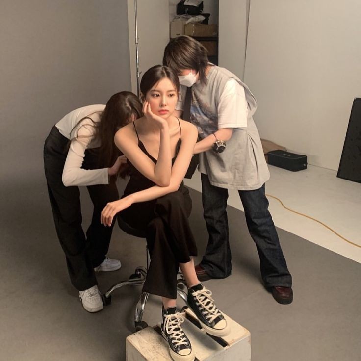 gwangsoonnie's tweet image. It's been a year since hyewon's profile photos was taken🥺💘