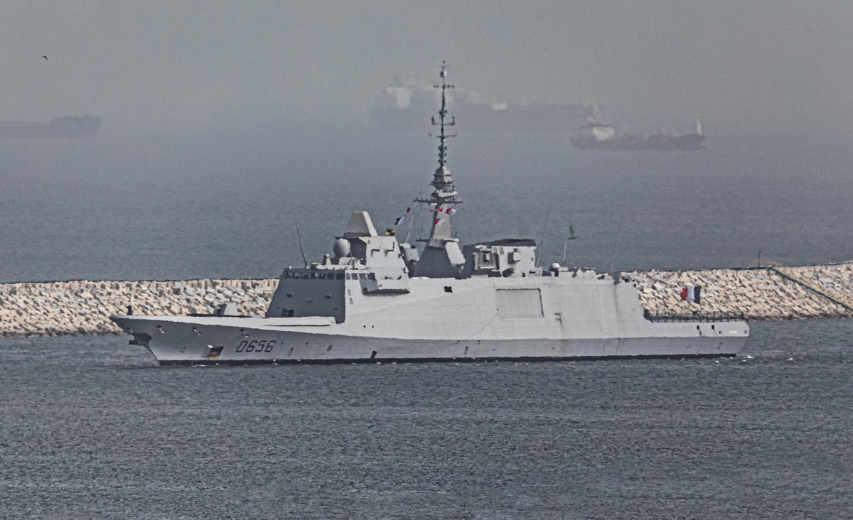 FauteuilColbert's tweet photo. #FAN - #MarineNationale 🇫🇷⚓️
➡️ Remarquable (photographies @anthonyhershko) :
▪️ Le sous-marin « Scirè » (2007) - Type 212A/1800 - de la Marina militare🇮🇹 a été vu quittant Haïfa, le 27 mars ;
▪️ L' « Alsace » (2021) y accostait le 6 avril :
#CASEX ? 🧐 https://t.co/GFOY17HIzJ