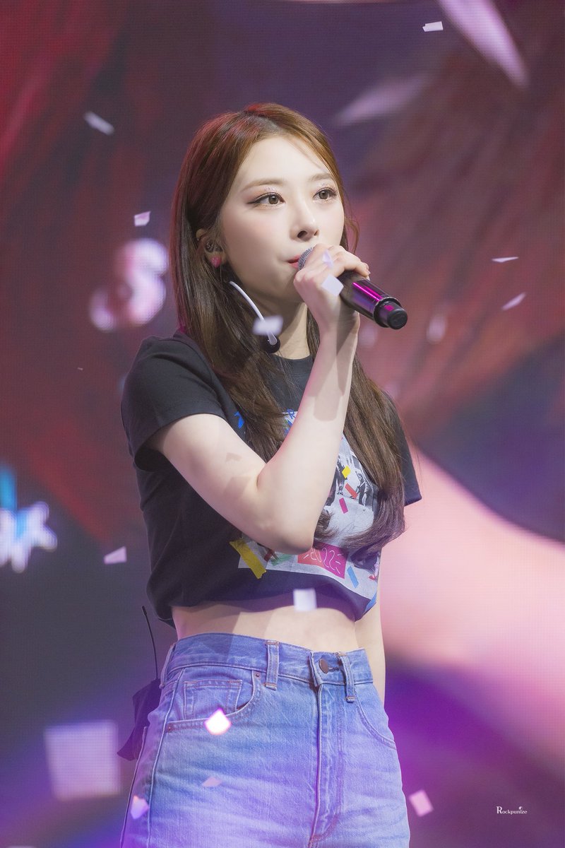 rockpunize's tweet photo. 220403 펀치타임2 서윤경

고마워!

#로켓펀치 #RocketPunch #윤경 #Yunkyoung #ユンギョン #다시봄
@RCPC_members https://t.co/1Fb9y5cfXU