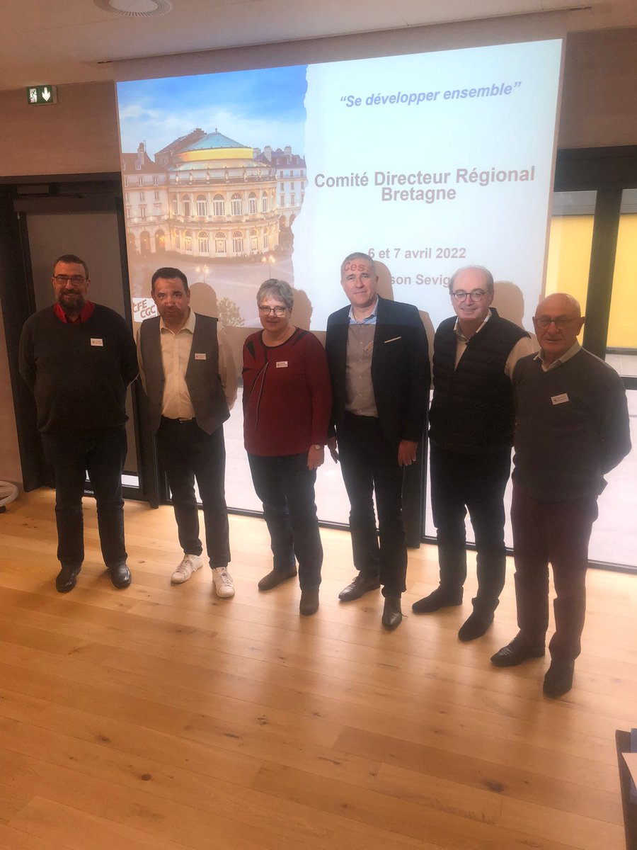 Loic_cfecgc_fp's tweet photo. @CFECGC @NMakarski @eric_laboure Merci à Nathalie, Éric et Christophe pour leur participation éclairante à notre CDR Bretagne ! Un moment d échange indispensable à la cohésion et à l efficience de notre structure ! https://t.co/HdII6EpCOl
