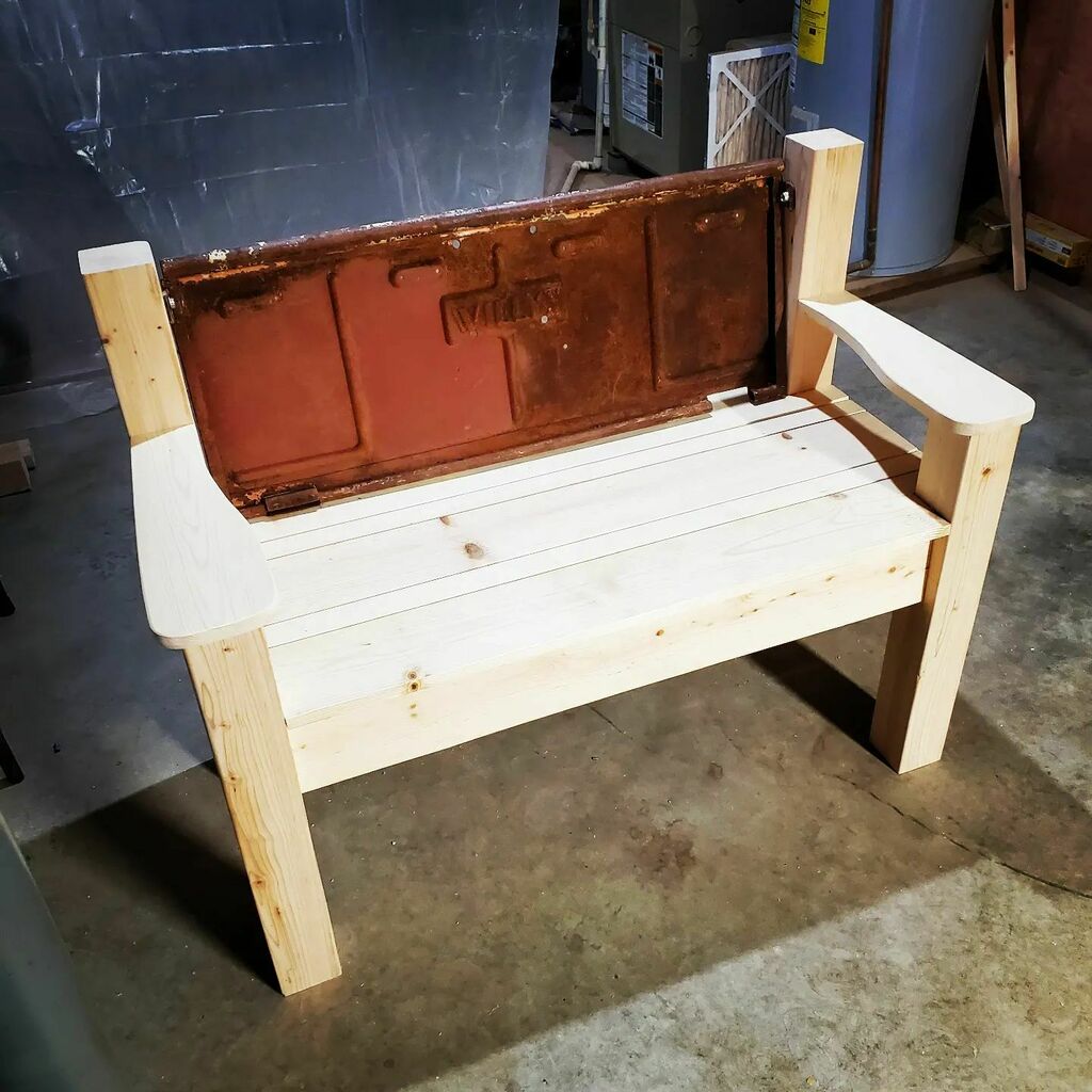 mizkjg's tweet photo. Tailgate Benches
Assembly is complete! The customer will stain and distress from here and hopefully send me photos of the finished product!
Now to load them up and deliver!
#goinesfamily #tailgatebench #woodworking #makersgonnamake https://t.co/h1xkX8kadU https://t.co/f9f2yFF0bO