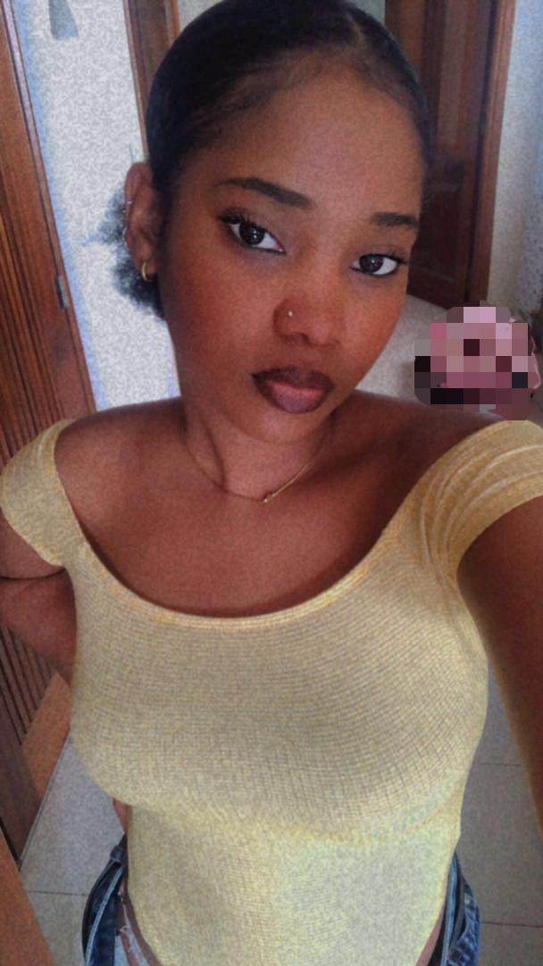 Tecycornellia's tweet photo. Je serais la Jada Smith de ta vie 💋🥱. https://t.co/6wDHm2WsQL