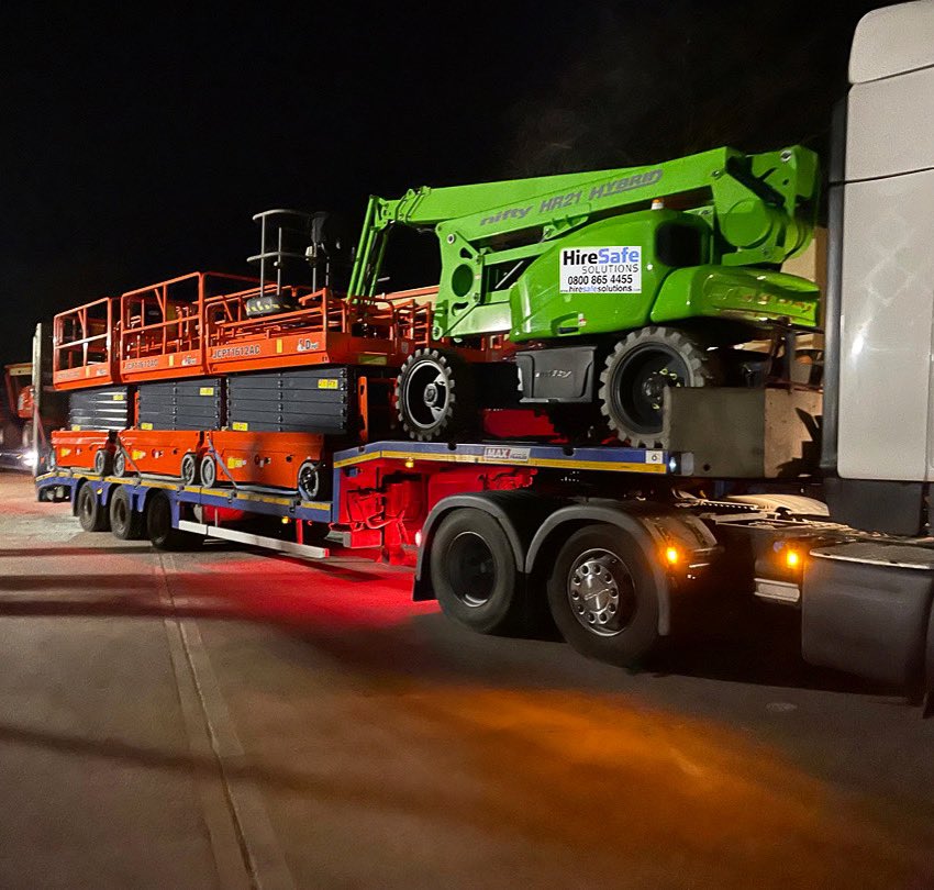 Take a look at this load! 7 MEWPS on one truck! 🙌🚚 It’s fantastic to see so many of our machines travelling around the UK, improving productivity on your sites as we provide you with the most modern and innovative access solutions 🤝 📞 0800 865 4455