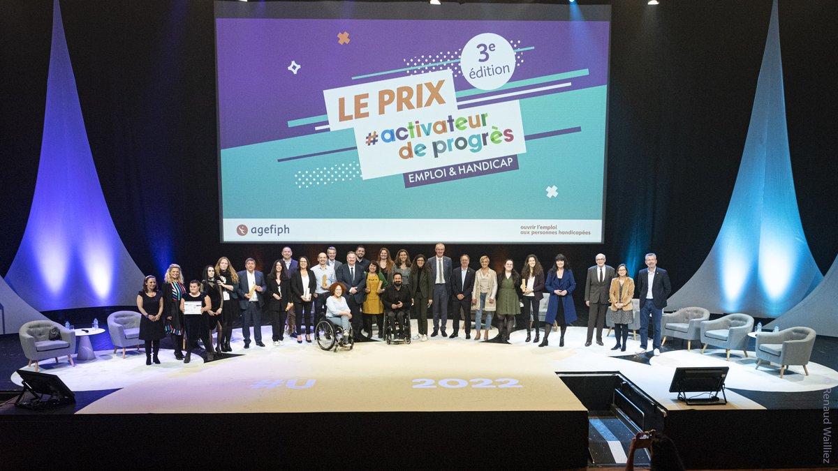 Pour la 2e année consécutive, l'agence a organisé la cérémonie du Prix #Activateurdeprogres qui a eu lieu cette fois-ci à <a href="/LilleGrandPalai/">Lille Grand Palais</a> dans le cadre de l'#URRH. 
Merci à l'<a href="/Agefiph_/">Agefiph</a> d'avoir renouveler sa confiance en notre équipe! 
#eventprofs #inclusion #handicap