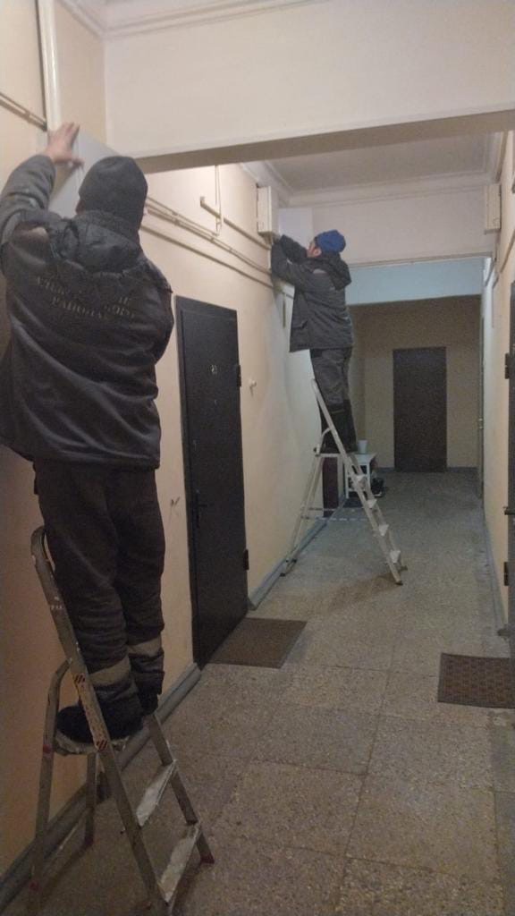А в районе – ремонт! 

В этом году 57 подъездов отремонтируют. Работы такие: 
 
— Покрасят стены и потолки
 
— Обновят деревянные оконные рамы
 
— Приведут в порядок входы
 
— Где нужно — заменят поврежденные плитки... hooppy.ru/shared?pid=430…