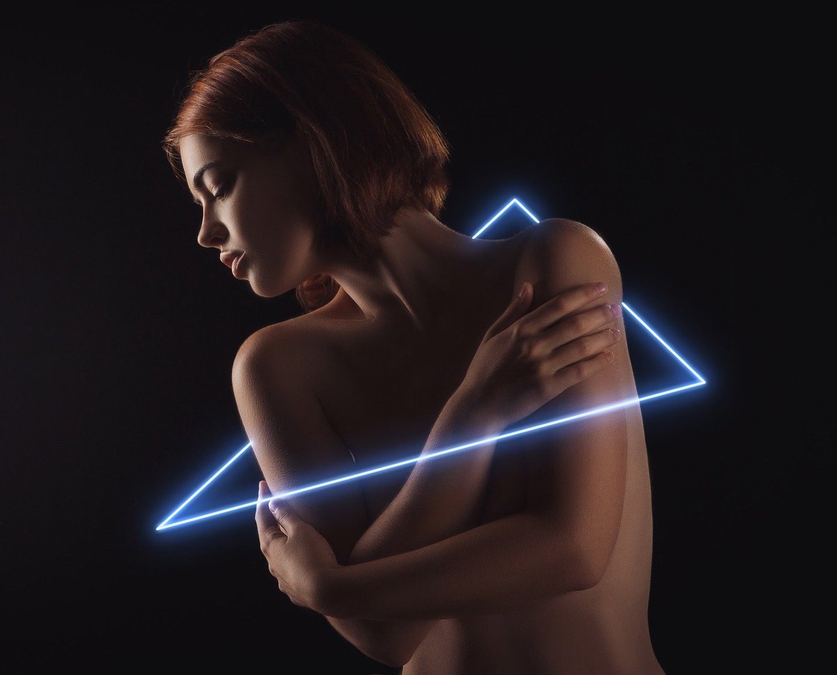 復習がてらネオンエフェクトの作り方記事アップ✍️

nextpage505.com/neon/