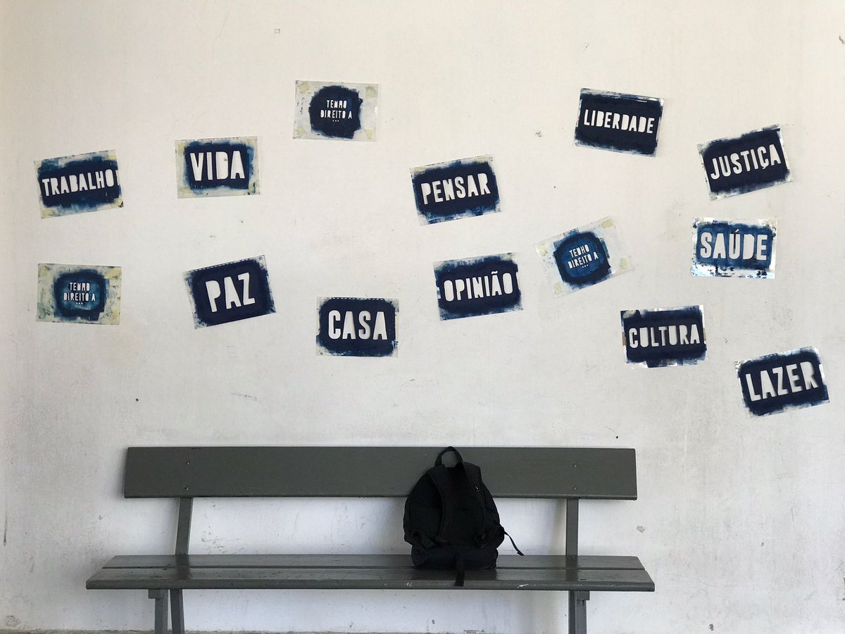 Educacao_PT's tweet photo. Ministro João Costa e SE Educação, António Leite, celebram a #multiculturalidade no Agrupamento de #Escolas de Marrazes, Leiria. Debatem também com diretores as medidas de acolhimento de alunos refugiados no âmbito do Roteiro da #Educação de Leiria. https://t.co/CGpmGcz77c