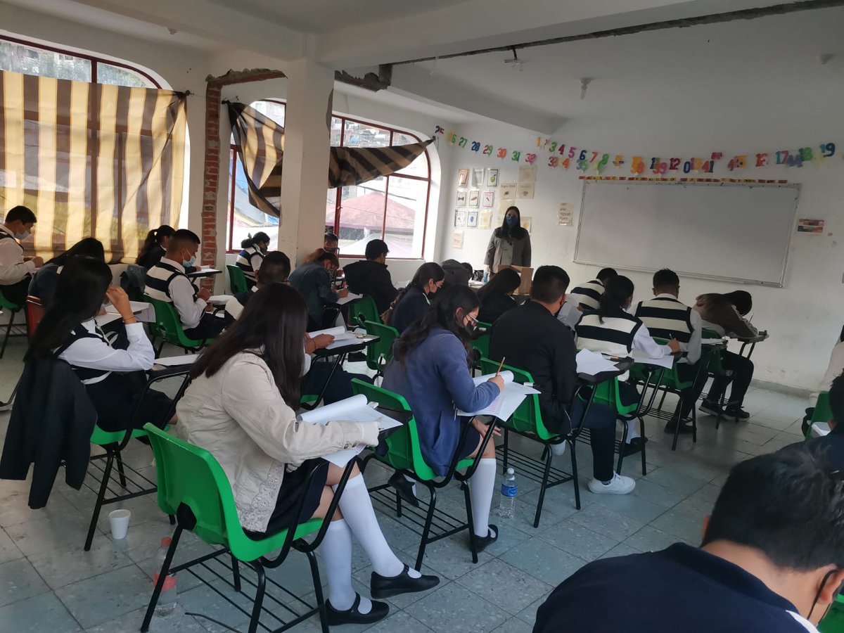 Escuela Preparatoria Oficial Núm. 371 tweet media