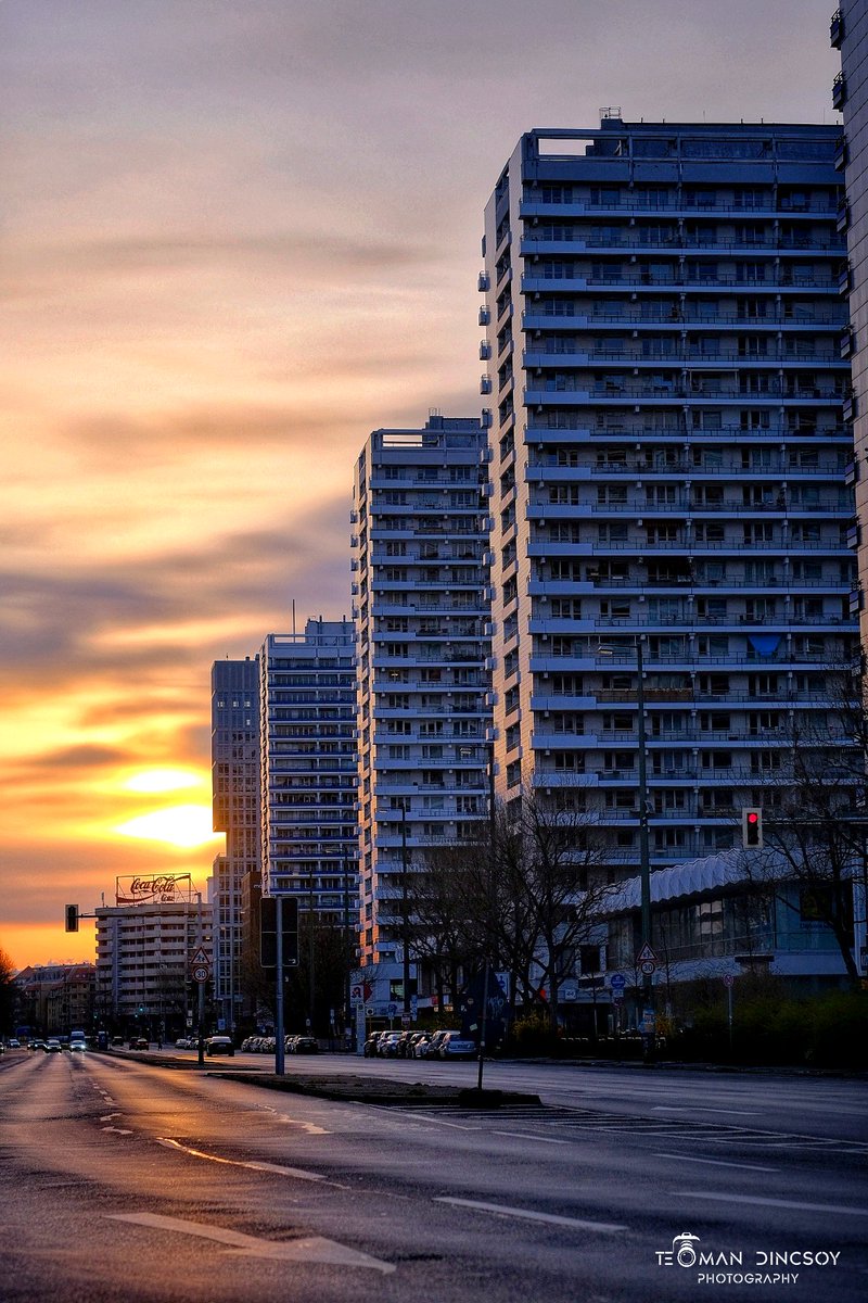 TeomanDincsoy's tweet photo. #visit_berlin #berlin #awesomeberlin https://t.co/LEoWLOjvxM