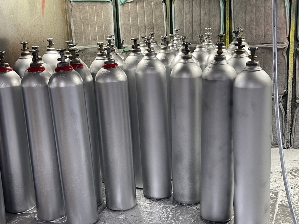 RedBallOxygenCo's tweet photo. Fresh coat😎 
Give us a call: https://t.co/4nc940d2k9

#RedBallOxygen #louisiana #oklahoma #texas #arkansas #IndustrialGas #CompressedGas https://t.co/ZMseZndYyc