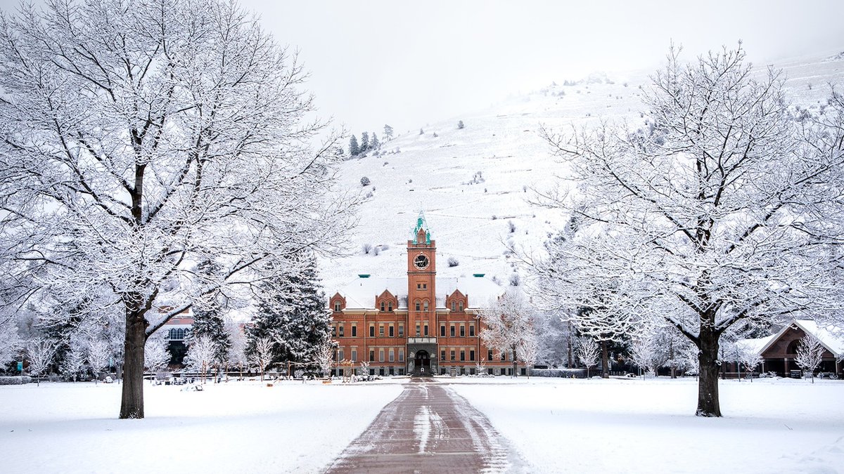 UMGRIZZLIES's tweet photo. "I’m in love with Montana. For other states I have admiration, respect, recognition, even some affection. But with Montana, it is love."

Happy 4/06 day⛰️  We are proud to represent and live in the treasure state!

#GoGriz #WeAreMontana https://t.co/KH5tMA3VlE