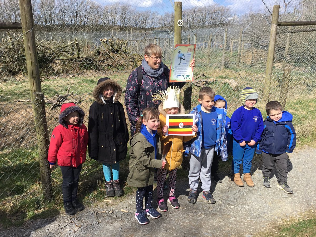 Clinton_Dolton's tweet photo. Kingfishers went on an #inspiringadventure to Exmoor Zoo. We loved exploring and kept a special eye out for African animals as a continuation of our learning this term. We were so excited to see the Grey Crowned Crane, a special bird on the Ugandan flag! #alumnisc360 #curiosity https://t.co/Wynxg1JlJ2
