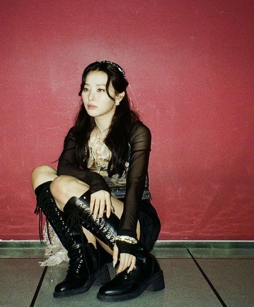 lq red velvet tweet media
