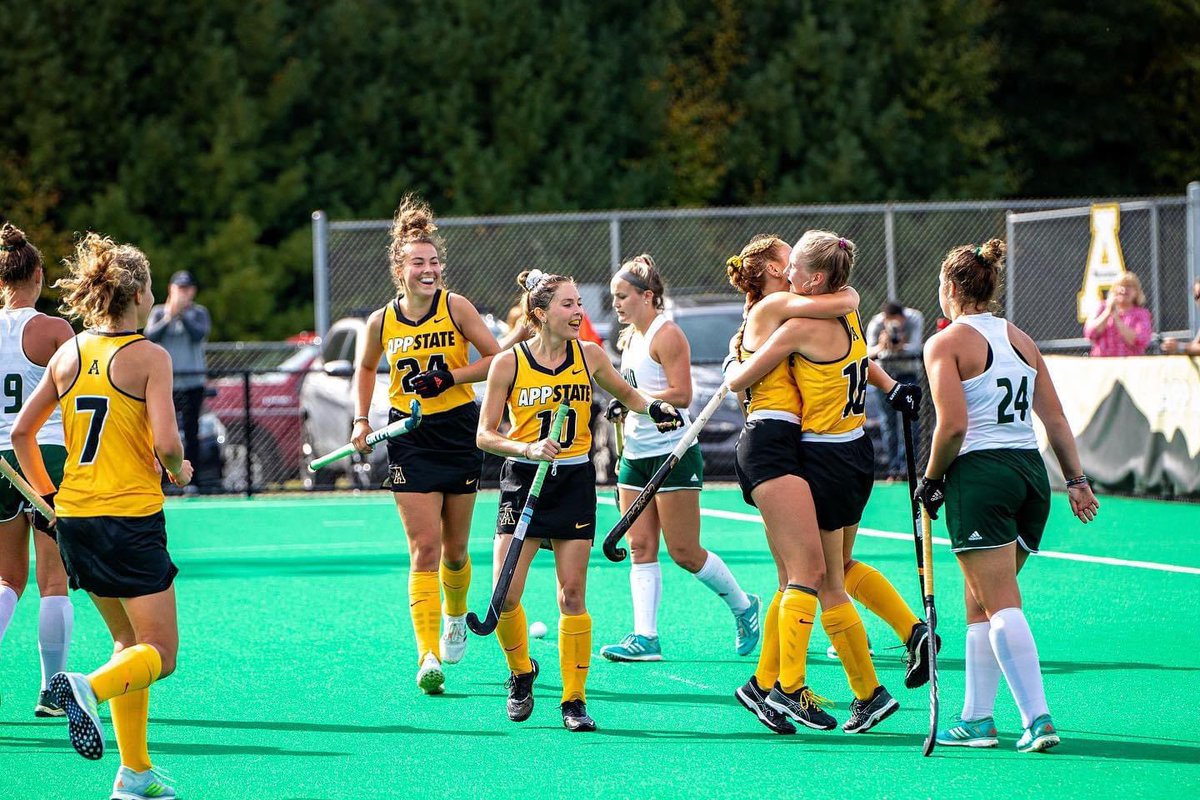 Starting at 12 pm (et) iBackAPP begins! 

iBackAPP is a 24 hour giving day! 
Every dollar helps in making an amazing experience for our student athletes! Below is the link … make sure you click on select your passion and select “Field Hockey”!

securelb.imodules.com/s/1727/cg20/fo…