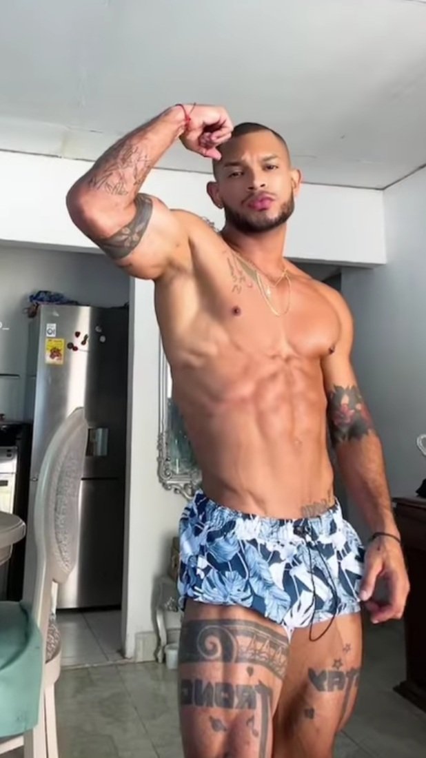 Jasonmo25442807's tweet photo. Uff que hermoso colombiano. https://t.co/CnDv43uA4s