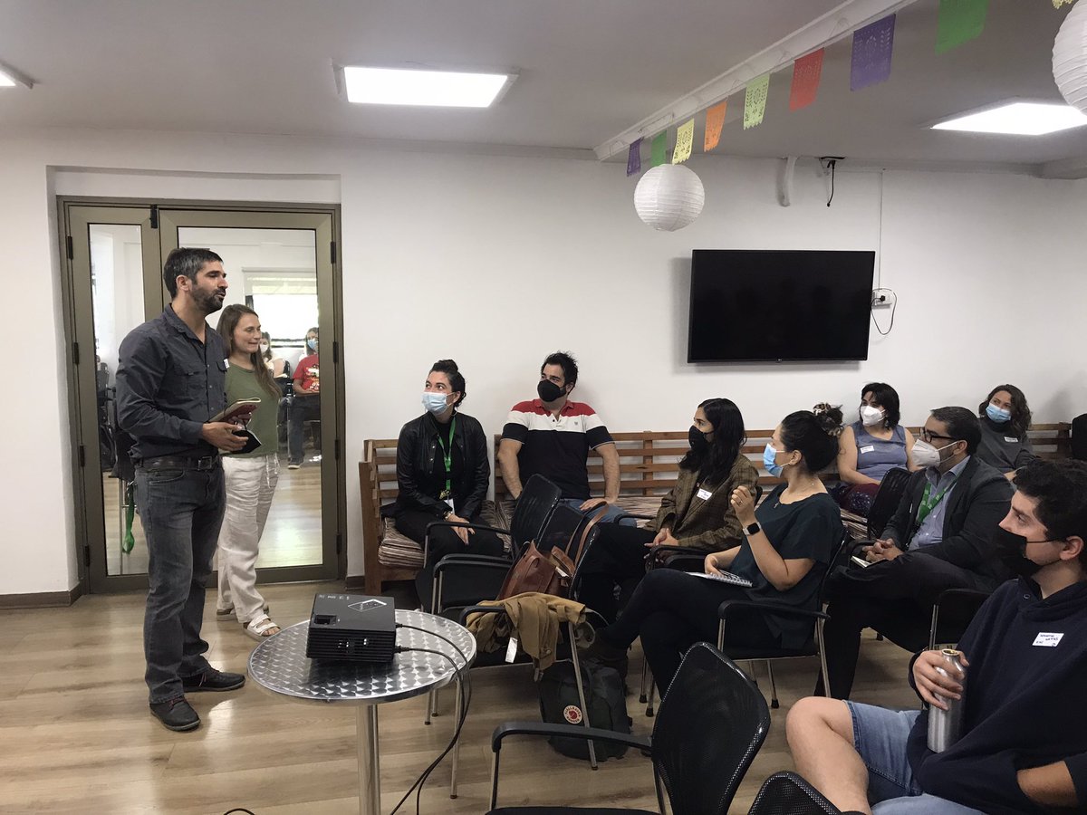 fundcolunga's tweet photo. ✨Estamos con sala llena, y de manera virtual también, dando inicio al año con la comunidad de #ColungaHUB. Damos la bienvenida a las nuevas organizaciones que se suman a esta red de colaboración de la sociedad civil 🙌🏽. Tenemos grandes novedades 🥁.
¡Junt@s para transformar! https://t.co/Ybl0v1sMkV