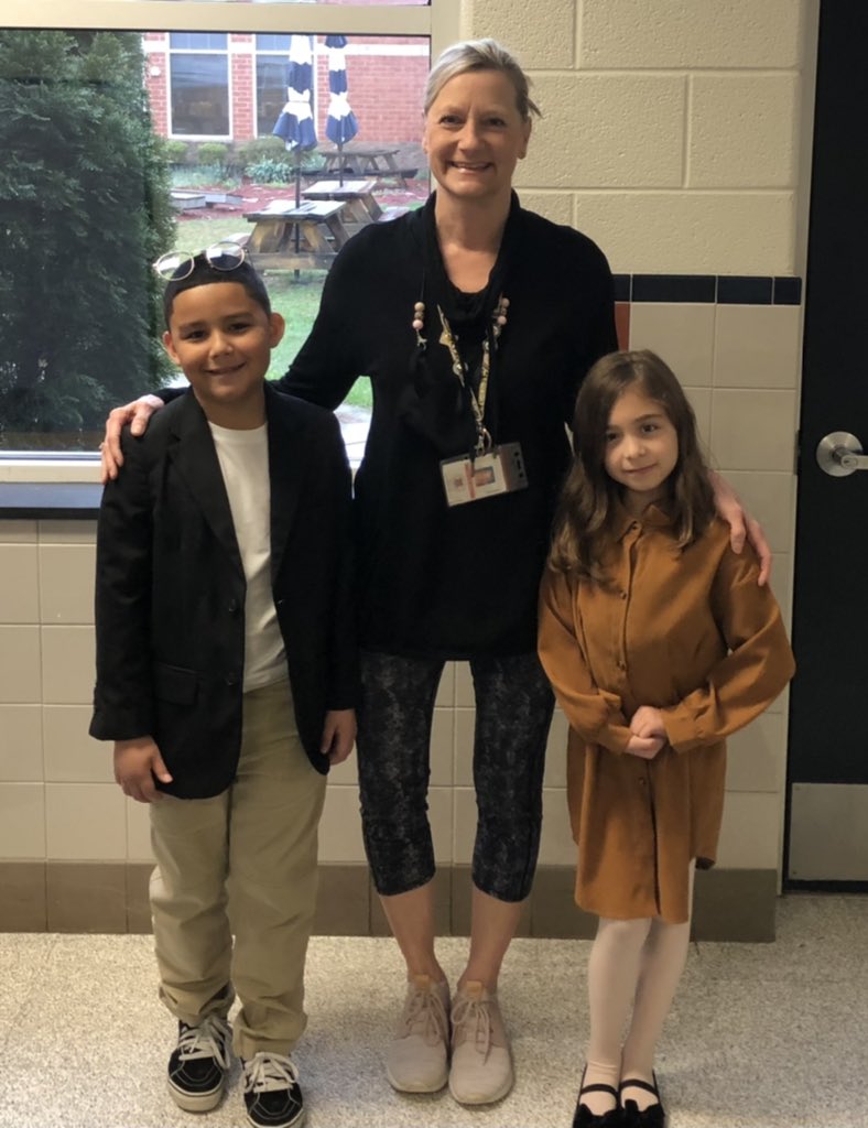 Spirit Week Ts dress like Ss and Ss dress like Ts! Look at my small group today! ❤️<a href="/ForestGroveES/">Forest Grove ES</a>