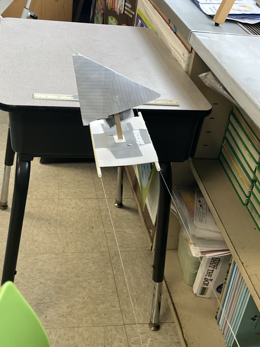 lisaehubbardcbe's tweet photo. Testing out their sails with wind! #STEMatCBE22 @kcrewcbe @MrSweeneyCBE @ClaraBartonElem https://t.co/nAObuDoQh2