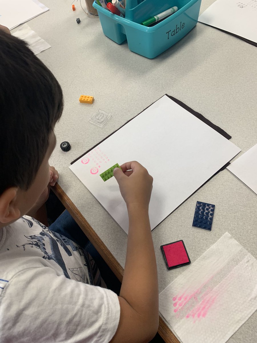 WinkleyLibrary's tweet image. ❤️ our LEGO artwork! Kinder is learning about the Caldecott Award and making their own beautiful 🖼! #Lisdlibs #winkleyempowers