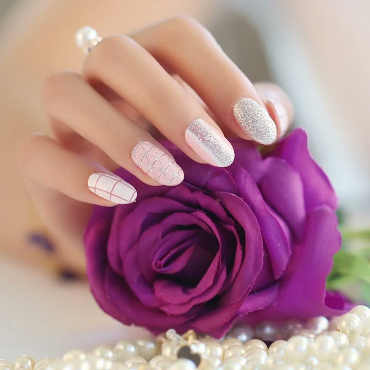 amby_e's tweet photo. Glitz &amp; Glam #pink #gitternail #glemnails #cute

https://t.co/pgAxt73oXC https://t.co/wv6SOgzbjP