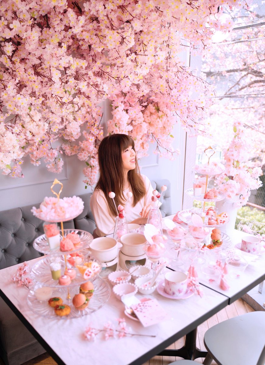 aitaikimochi's tweet photo. SAKURA THEMED AFTERNOON TEA SO PINK SO STUNNING 🌸😍🌸 https://t.co/NE6uGjpUCo
