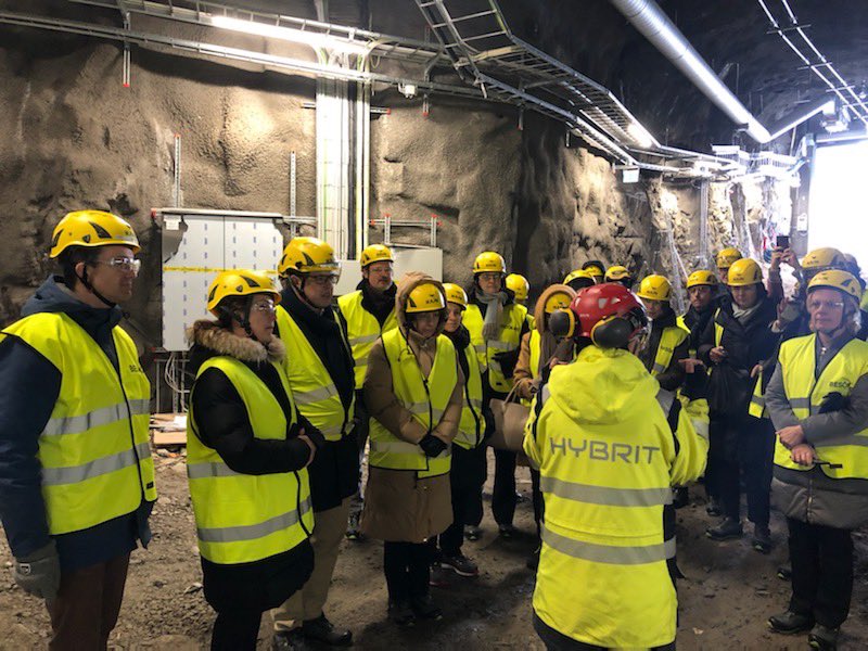 Today we were pleased to welcome EU ambassadors to Luleå and our two pilot plants for direct reduction and hydrogen storage. With @LKABgroup @Vattenfall_Se @SSAB_AB for a fossil-free value-chain for iron and steel. It was a pleasure to share the future!