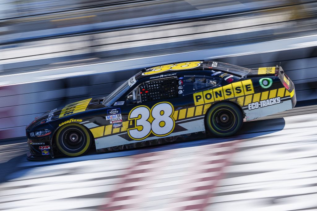 BudgetRacing51's tweet photo. Amazing races ran last weekend in the @NASCAR_Xfinity series:

P8 for @brandonbrown_68/@BMSRaceTeam @JabsDesignBuild 
P9 - @RyanSiegRacing/@RSS283839 @drinkagame 
P10 - @Parker79p/@RSS283839 @Ponsse 

Happy to see @brennanpoole and @mhrracing make the show! https://t.co/LRt0Gjn9rN